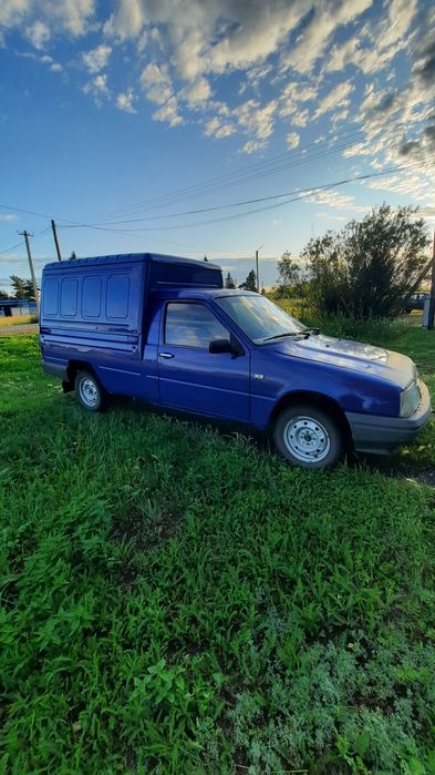 Автомобиль   иж2717.