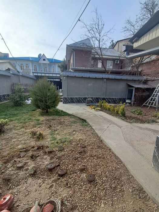 Продается Дом.3,3- сотки. Ор-р Парк Бобура.