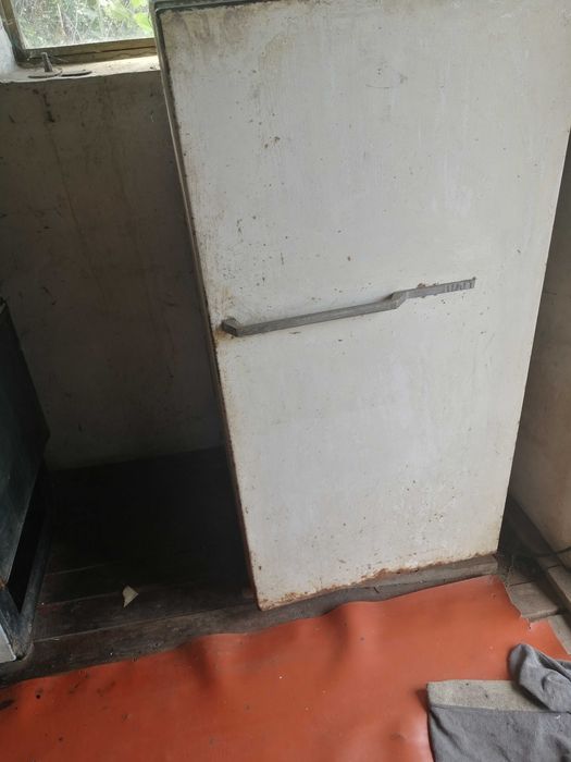 Продам холодильники