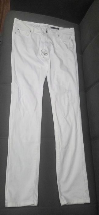 Blugi femei slim fit Tommy Hilfiger,originali,marimea 30,albi,stare foarte buna