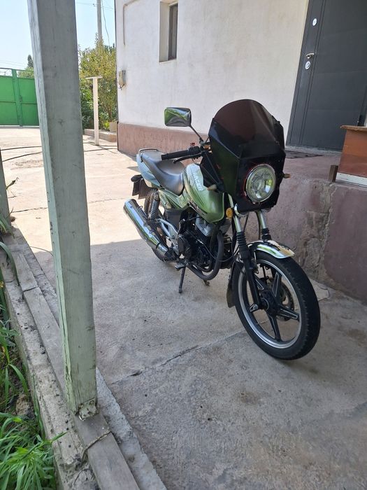 Мотоцикл Рейсер 250 кубов