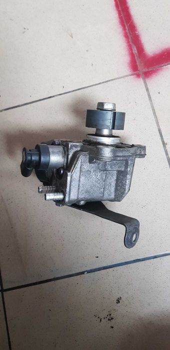 Racitor gaze Pompa injectie alternator 03l130755L VW Passat 2.0 CFFB