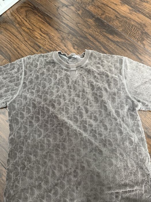 Tricou Dior de calitate