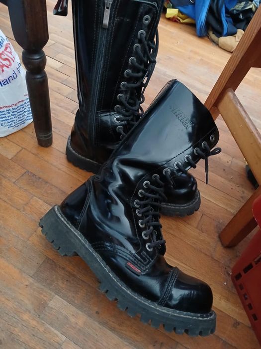 Нови лачени кубинки