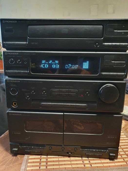 Музикална система Pioneer XR-P320