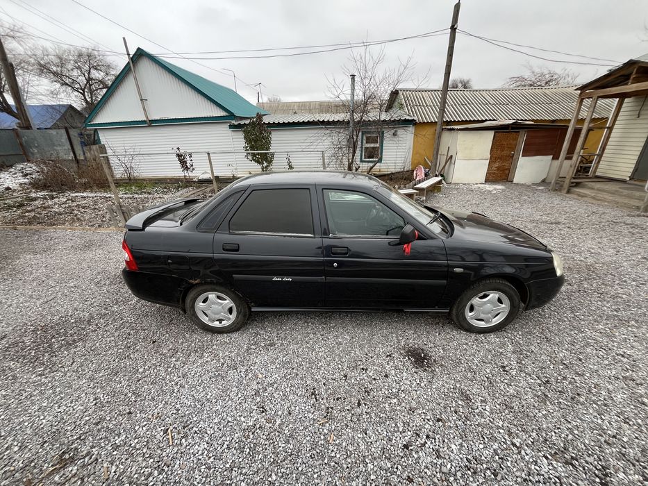 Продам машину приору