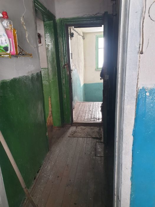 Продам квартиру  3х комнатную