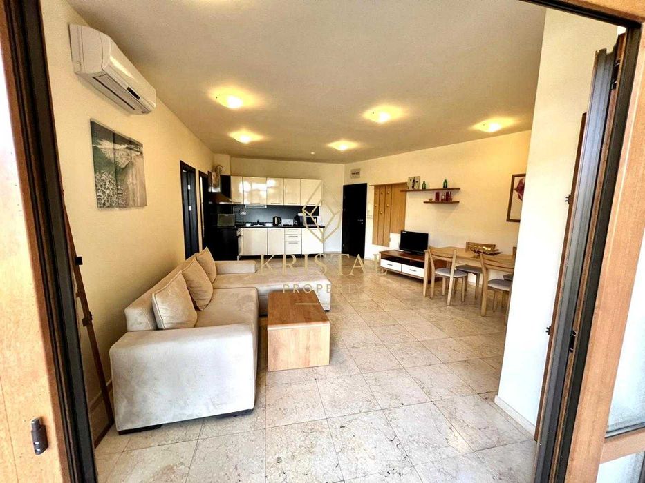 Продава се Тристаен апартамент в Свети Влас - 100 кв.м за 1520 €/кв.м - Снимка #1