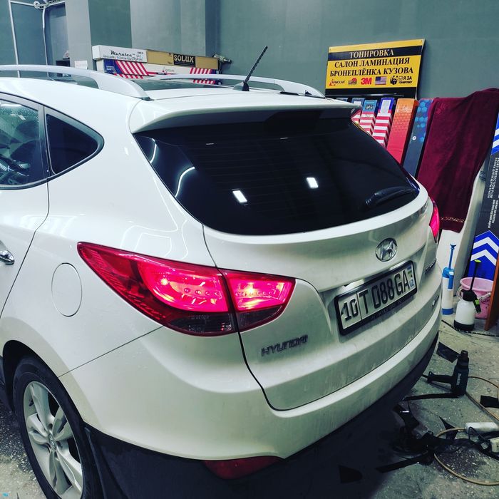 NAR PREMIUM Тонировка заднего лобового или боковые солнцезашитэффектом