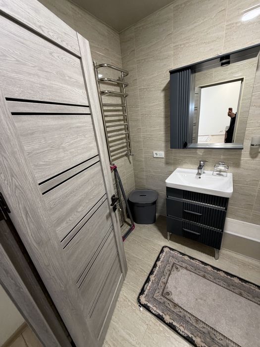 Паркентский новастройка 2 ком 5 этаж 8 этажка все ест новий срочно