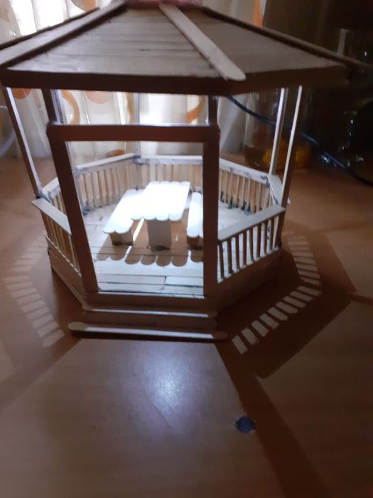 Vând foișor veioza in miniatură