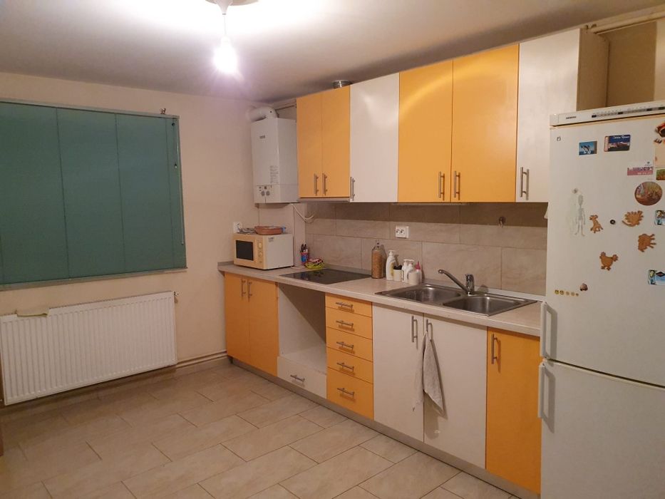 Vand apartament in Valea Aurie
