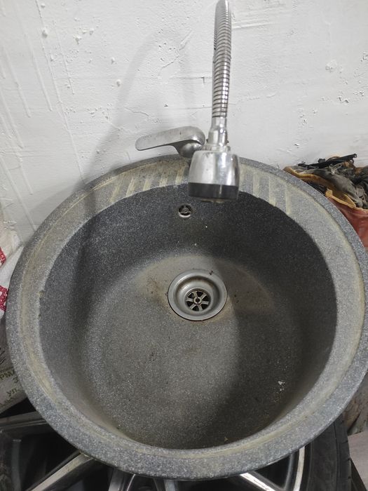 Продам каменную мойку