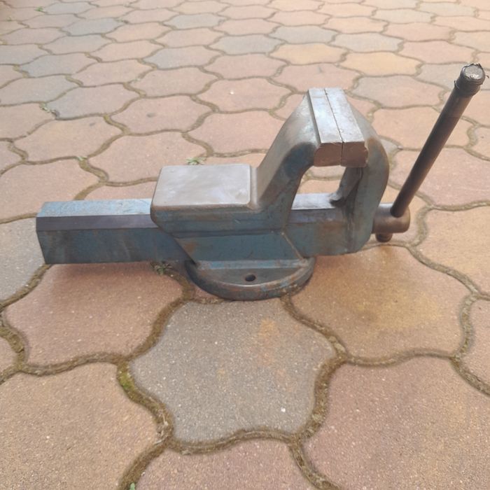 Vand menghina Matador