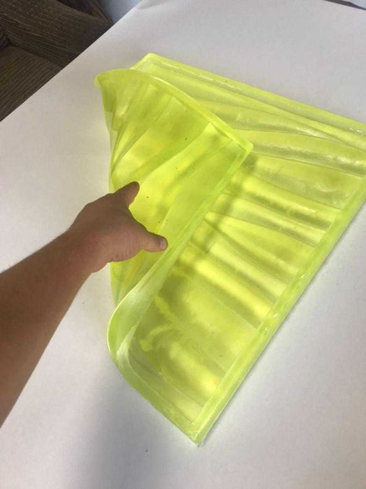 Течен двукомпонентен полиуретан за форми на плочки бетон 10 кг