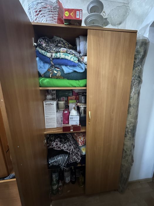 Продам шкаф и прихожую