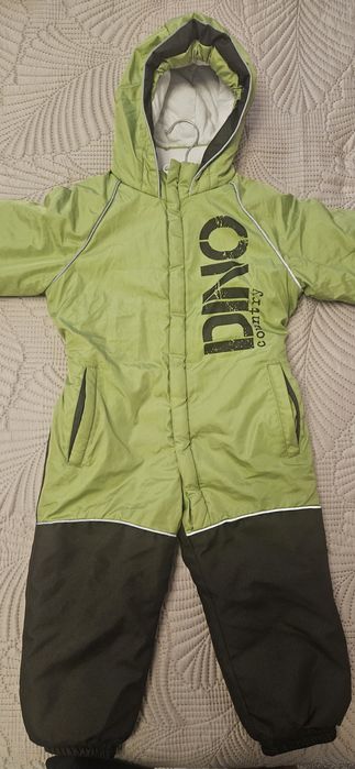 Продам комбинезон для мальчика