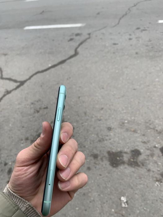 IPhone 11 holati tinniq naqdha faqat