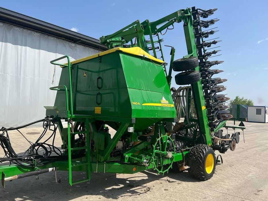 John Deere 9M Semanatoare cu Discuri John Deere 9M Semanatoare cu Discuri