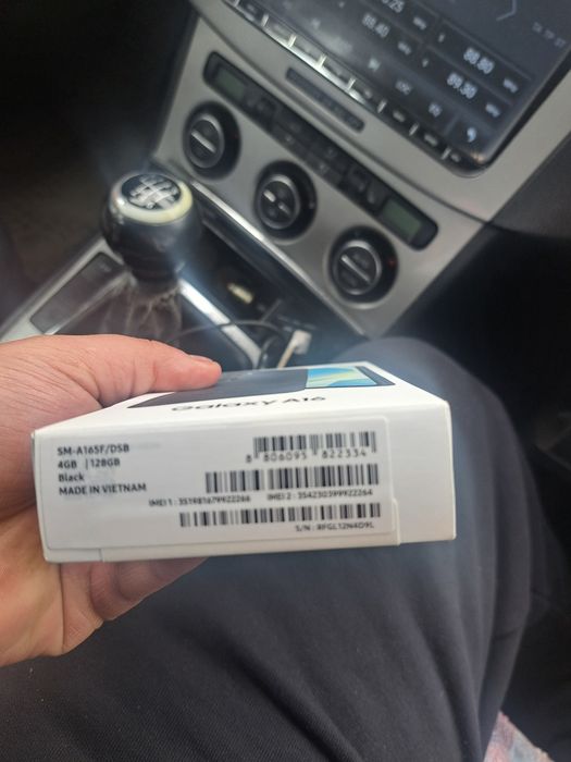 Samung A16 sigilat  si  un oppo A17 sigilat