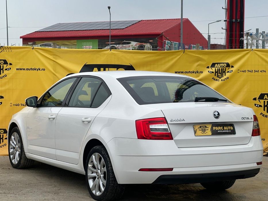 Skoda Octavia Limuzina !!