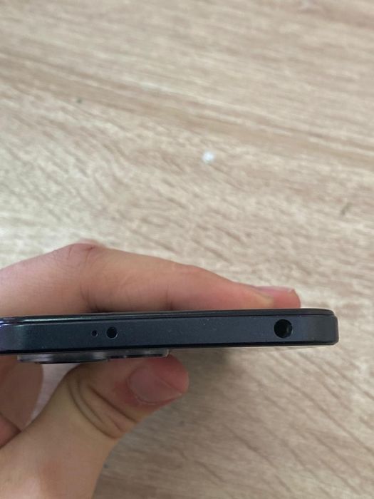 Продам Redmi note 12