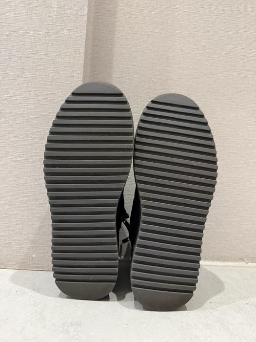 Продам мужские ботинки