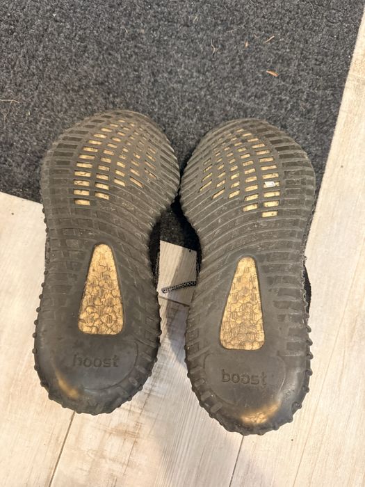 Yeezy 350 v2 ‘Mx rock’