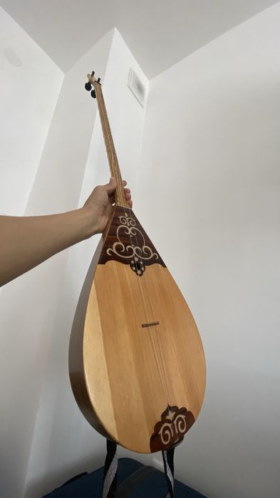 Домбыра сатылады