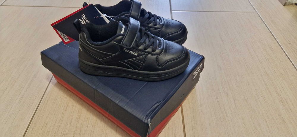 Reebok marimea 30, noi in cutie