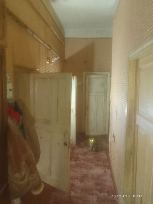 Здаю в аренду сваю трëхкомнатнаю.