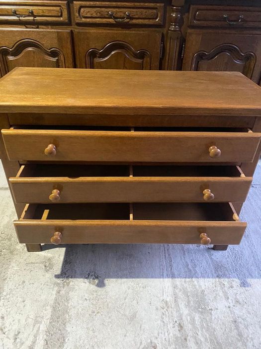 Отдaм дapoм комод