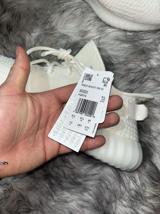 Yeezy 350 “Bone”