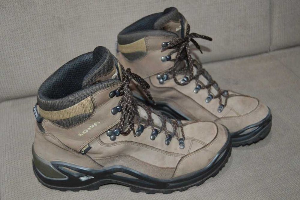Bocanci piele Lowa Renegade 45 Gore-tex Vibram