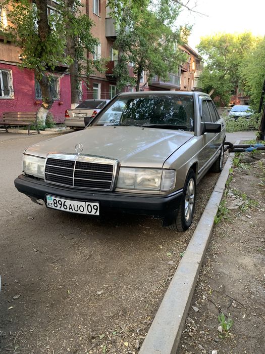 Mercedes Benz 190