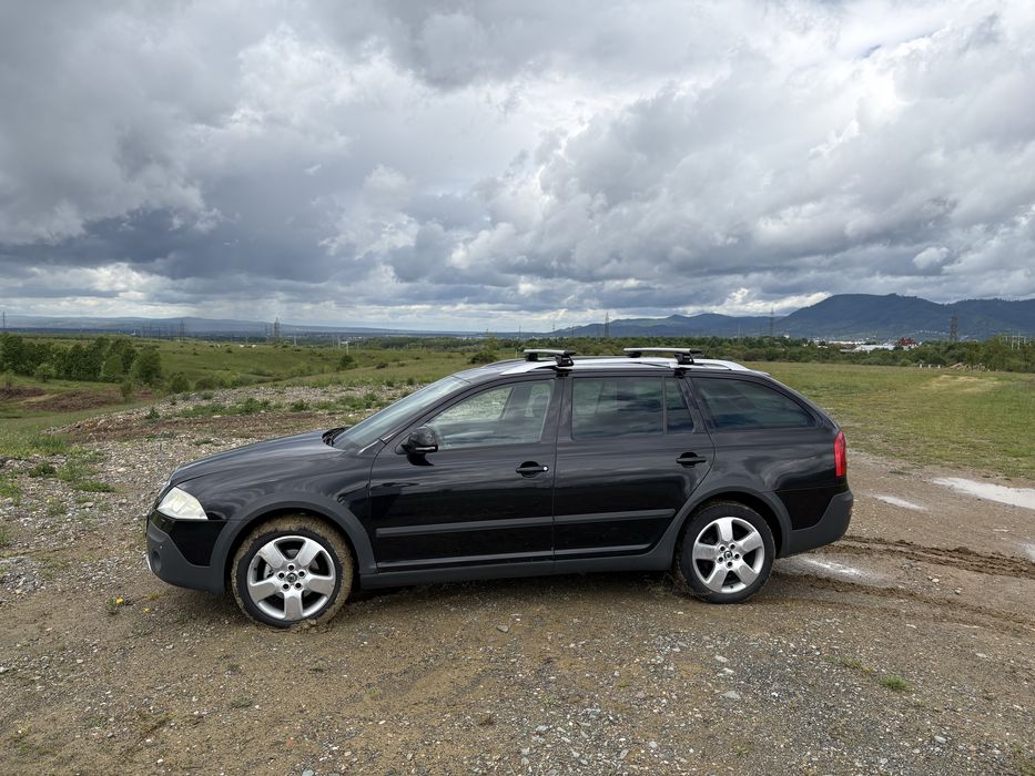 Skoda Octavia II Scout full option