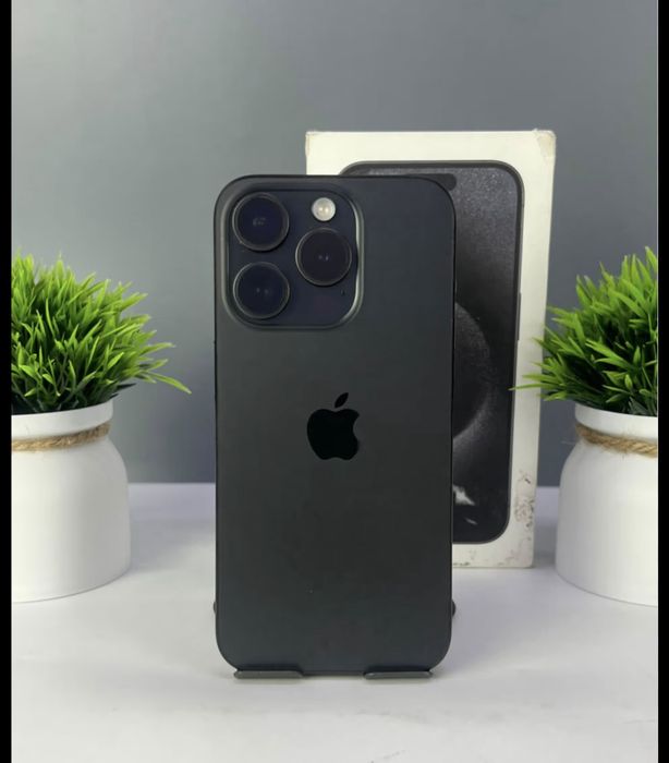 iPhone 15 pro black