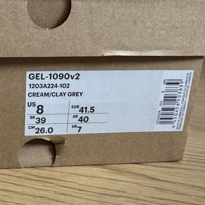 Нови ASICS GEL-1090v2 Cream/Clay Grey EUR 41.5 - Унисекс - оригинални