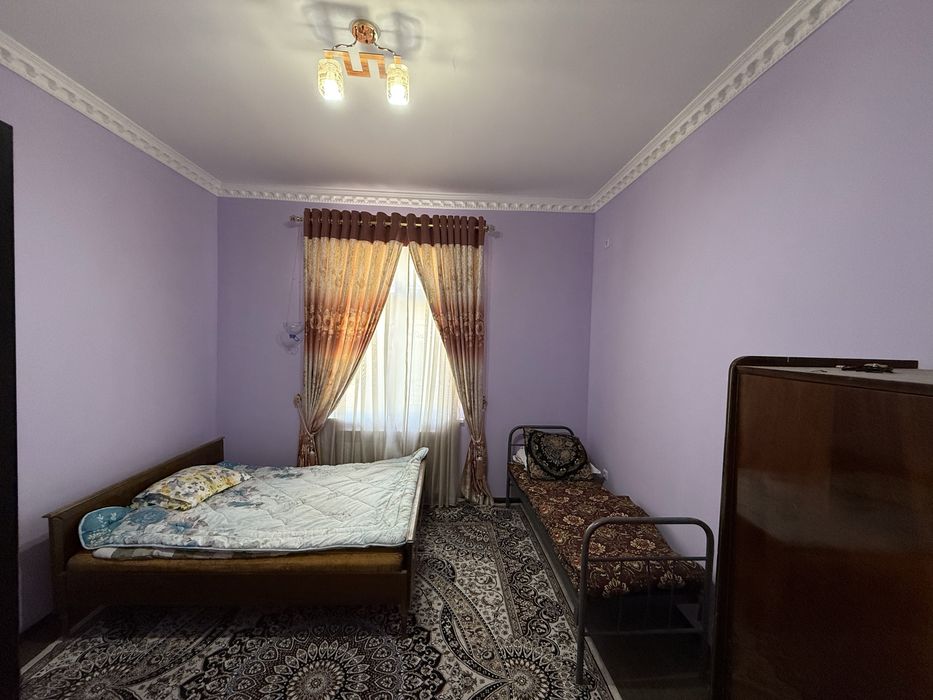 Корамкулда дача сотилади IBR запрафка олдида 2 линия 6 сотих 4 хона