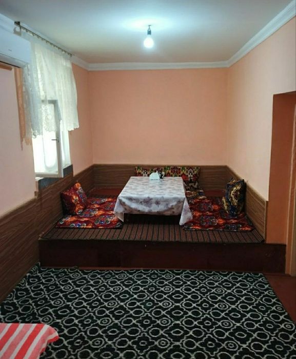 Янгийул туманида икки хонали уй сотилади. Коттежд.