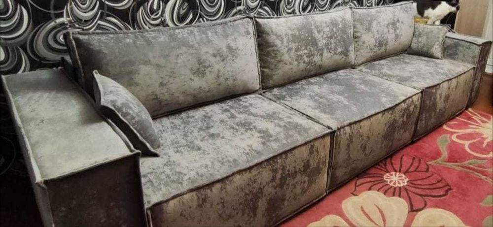 Продам большой диван в отличном состоянии!