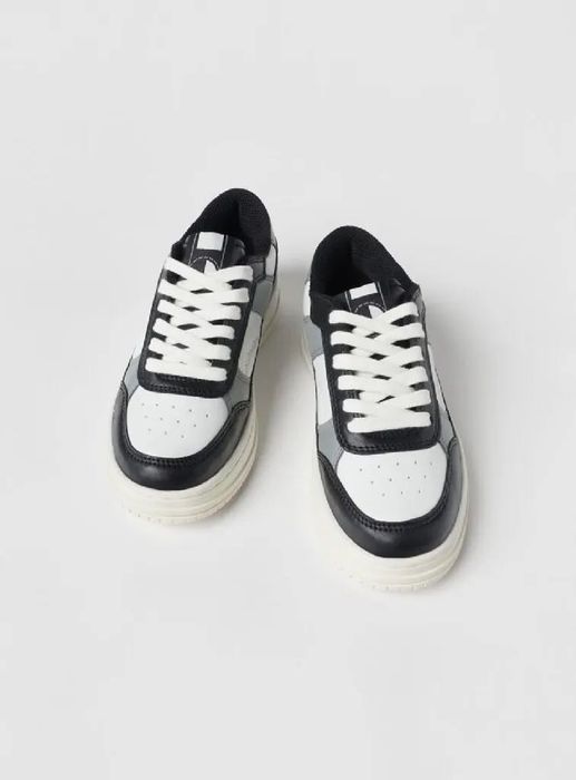 Сникерсы от Zara USA