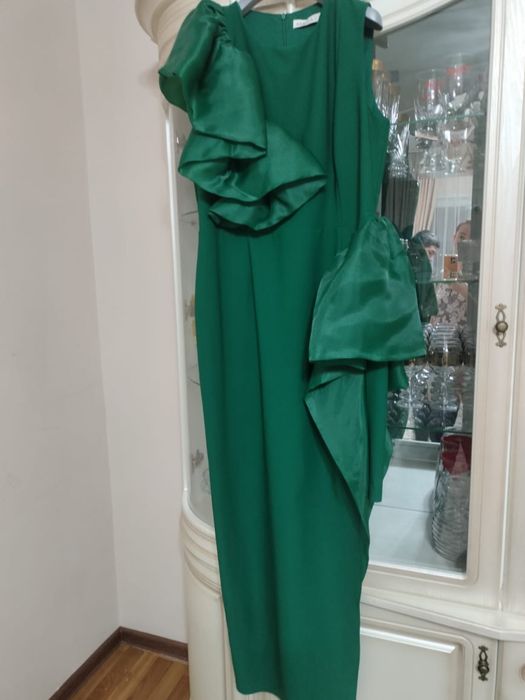 Вечернее платье одевала только один раз