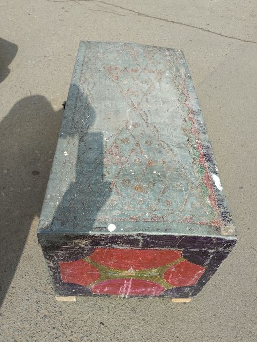 Продам сундук деревянный