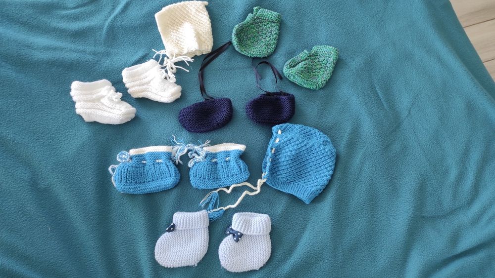 Botosei si caciulite bebe