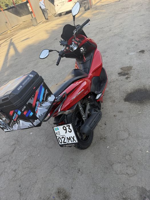 Срочно продаю хонда псх 150