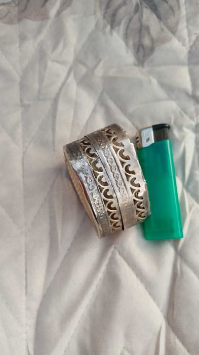 Шевна машина Finesse 834 и кутийка сърчице с рози