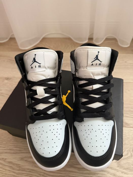 Jordan 1 mid ( GS )