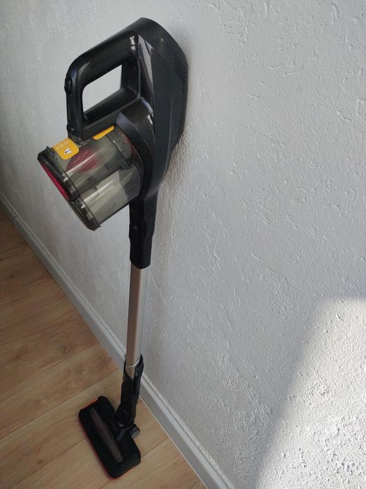 Aspirator Philips fără fir  Speed pro  -Power Cyclone 7