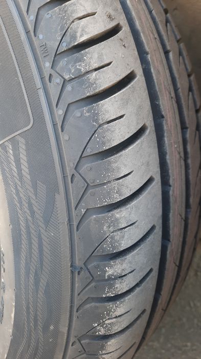 Продам  Эстима Эмина